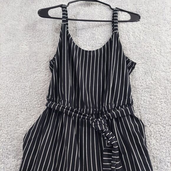 Torrid Size 1 Stretch Soft Stripe Tie Waist Jersey Crop Jumpsuit Black White NEW - Picture 3 of 13